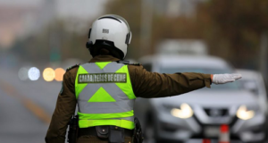 Un menor fallecido y cinco personas lesionadas deja colisión de automóvil y camioneta en Collipulli