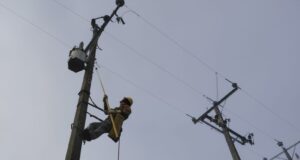 Grupo Saesa: «La mayoría de estos son clientes de zonas rurales de difícil acceso, donde el daño a la infraestructura es extenso»