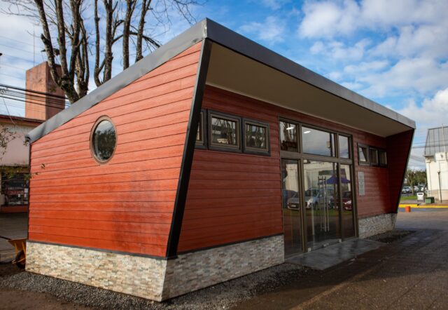 Inauguran nuevos servicios higiénicos en la plaza de Gorbea: inversión de más de $48 millones