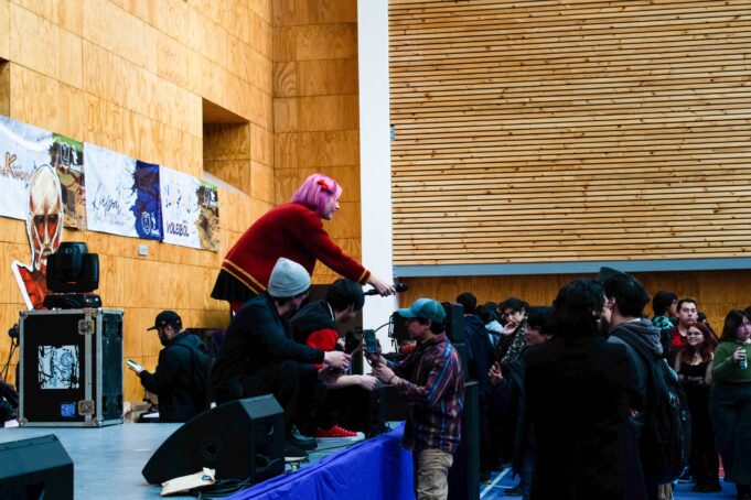 Junto a popular influencer y cosplayer: jóvenes de Pitrufquén disfrutaron del encanto Geek en la Tercera Expo Geek 2024