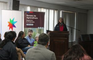 Ministra (s) Fernández encabeza firma de acuerdo de producción limpia con la Asociación Gremial Hortícola de La Araucanía