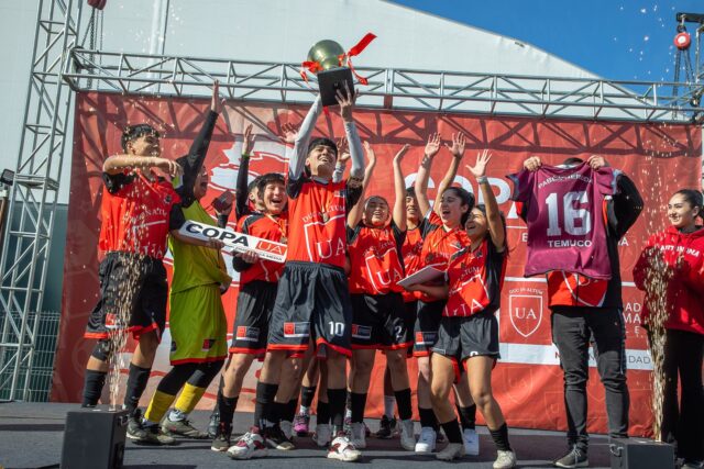 Liceo Pablo Neruda se alzó con la Copa Universidad Autónoma 2024 en Fútbol Mixto