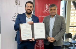 Gobernador Rivas firma mensaje para habilitar paso bajo del puente viejo de ruta Truf Truf en Padre Las Casas