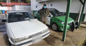 En Collipulli, carabineros detecta a pareja que circulaba en auto robado en región del Bíobio: portaban medio kilo de drogas