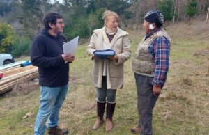Municipio de Pitrufquén entrega nueva vivienda a matrimonio afectado por incendio en el sector de Trapehue