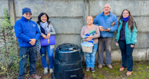 87 familias de Teodoro Schmidt obtuvieron composteras gracias al fondo de protección para el reciclaje