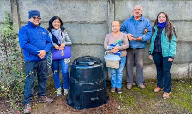 87 familias de Teodoro Schmidt obtuvieron composteras gracias al fondo de protección para el reciclaje