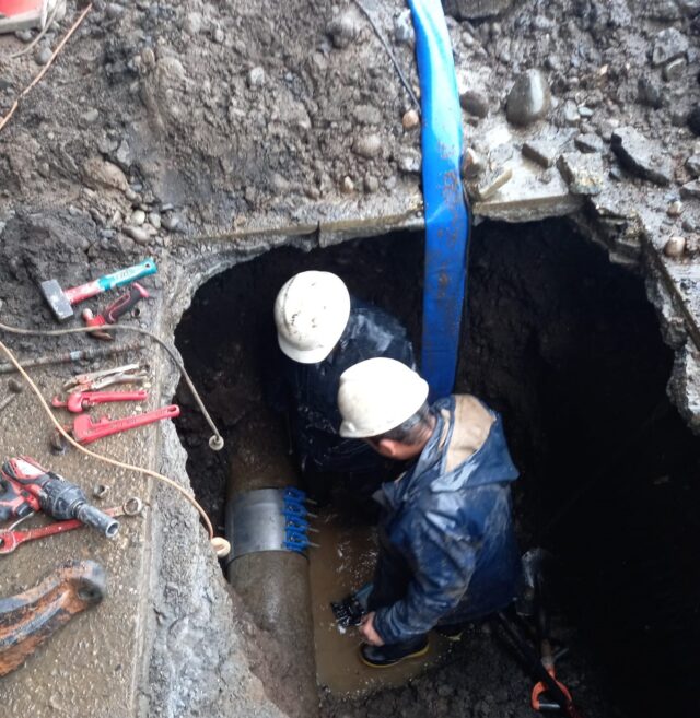 Aguas Araucanía aumentó inversión en equipos para reparar redes sin cortar el agua