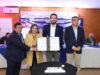 Gobernador Rivas firma mensaje para la renovación y mejora del transporte público regional con foco en la electromovilidad