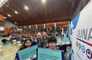 JUNAEB entregó en Villarrica cerca de 500 computadores a través de BECAS TIC