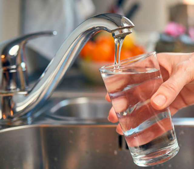 Emergencia sanitaria en condominio de Villarrica: 200 familias sin agua potable durante cinco días