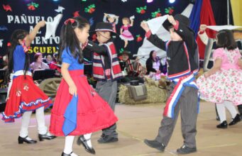 Escuela Cinco de Gorbea celebra su tradicional cuecada «Pañuelos al Viento 2024»