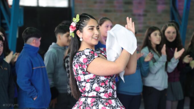 Celebración de fiestas patrias en Freire: encuentros folclóricos en Radal y Quepe dan la bienvenida a septiembre