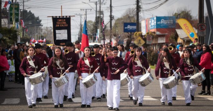 Freire se viste de fiesta con tradicional misa y desfile patriótico junto a la comunidad