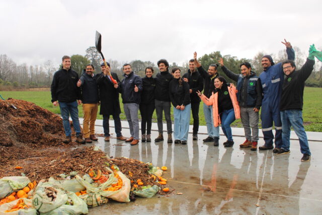 Jóvenes agricultores inauguran la primera planta de compostaje de La Araucanía
