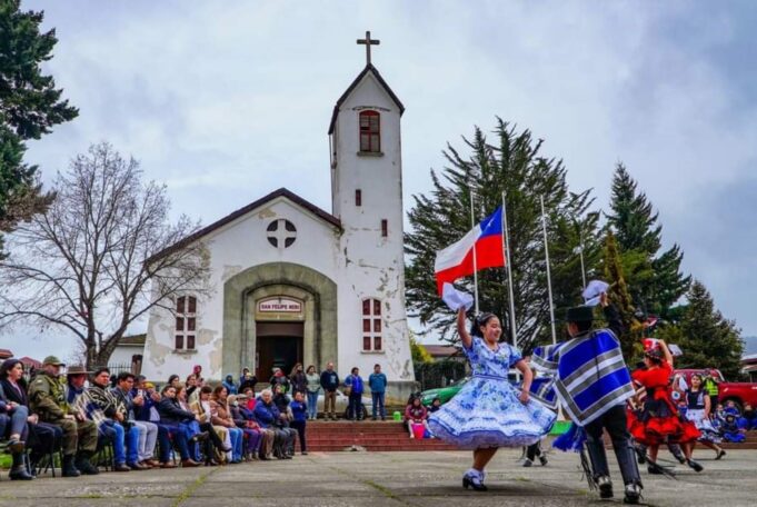 Con tres esquinazos en distintas localidades de Lumaco comenzaron las celebraciones de Fiestas Patrias