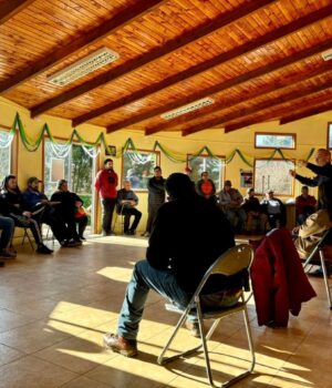 René Saffirio se reunió con pescadores artesanales de La Barra y Queule para proyectar mejoras a la actividad económica costera