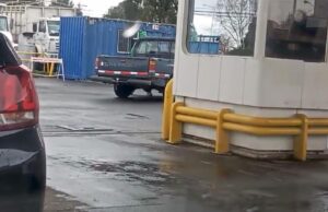 Conductor de camioneta habría intentado darse a la fuga tras cargar combustible en Pitrufquén