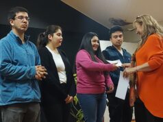 Municipio de Pitrufquén entregó becas de pasajes a 60 estudiantes de alto rendimiento