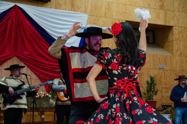 Pitrufquén se prepara para el segundo campeonato laboral de cueca: conoce las bases