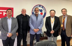 Diputado Mellado y Gobierno Regional visitaron la ANFP para fomentar actividades deportivas en La Araucanía