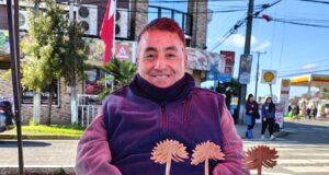 Desde Freire, Ricardo Carvajal transforma desafíos en arte a través de su artesanía en madera