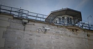 A presidio perpetuo fue condenado un hombre por violación y exhibición de pornografía infantil en Padre Las Casas