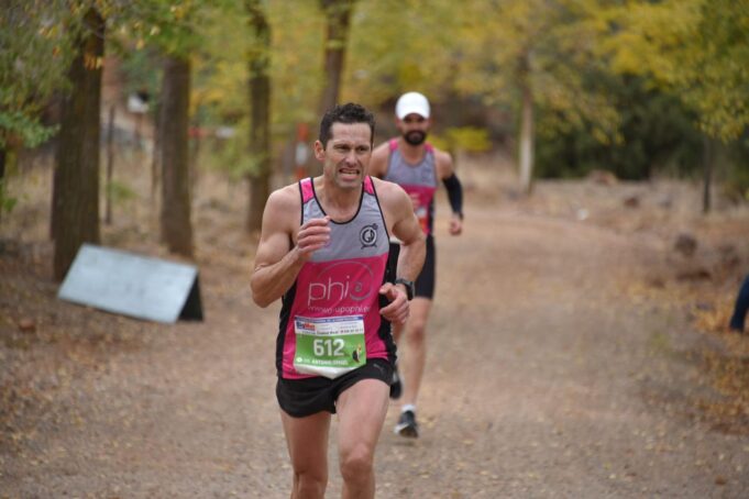 Pucón da inicio a la semana de fiestas patrias con la media maratón «Fiestas Patrias Cross Country» 2024