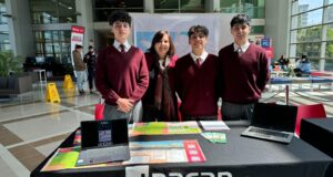 Estudiantes del liceo Bicentenario De Hotelería y Turismo de Pucón obtuvieron primer lugar en concurso regional con innovador proyecto tecnológico