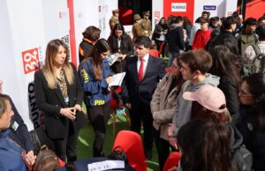 Temuco: exitosa feria laboral “Punto Empleo” en la Sede Temuco de la U. Autónoma de Chile