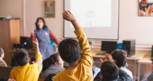 26 estudiantes de Educación de Párvulos y Educación Básica de la U. Finis Terrae realizan pasantías rurales en Pitrufquén y Valdivia