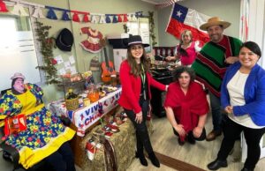 Funcionarios de educación en Villarrica celebran Fiestas Patrias y valoran reconocimiento a su labor