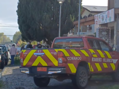 Encuentran a dos personas muertas tras aviso de incendio en Villarrica; además, tres vehículos siniestrado