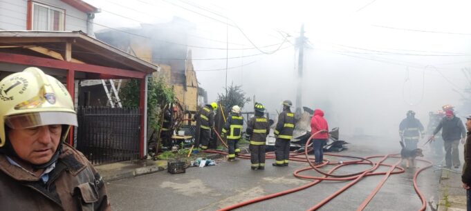 Voraz incendio en Loncoche dejó cuatro viviendas destruidas