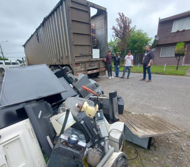 Más de una tonelada de «cachureos» recolectó la campaña «Sácate altiro los Cachureos» en Pitrufquén