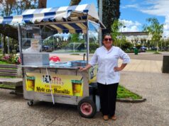 Jessica Mora Lagos celebra 12 años de su icónico carrito de mote con huesillos «La Tía Jessy» en Pitrufquén