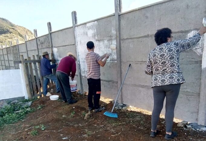 Juntas de vecinos de la región refuerzan seguridad de sedes vecinales con recursos entregados por Aguas Araucanía