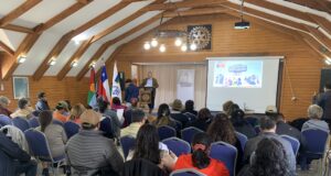 Más de 60 dirigentes de Pucón participan de escuela de formación social 2024