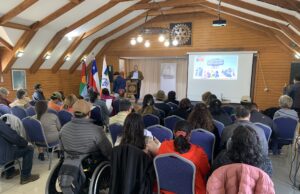Más de 60 dirigentes de Pucón participan de escuela de formación social 2024