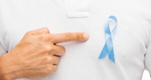 Día internacional del hombre: más de 9 mil casos nuevos de cáncer de próstata se detectan al año en Chile