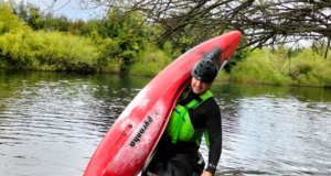 Carlos Lagos Bustamante: Un apasionado del kayak y la naturaleza de Pitrufquén