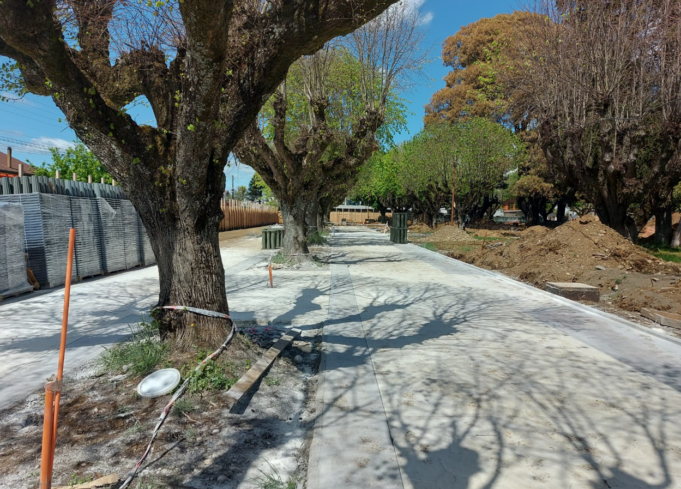 25% de avance tienen las obras de recuperación de Plaza Los Héroes de Pitrufquén