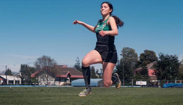 Francisca Silva Reus: destacada atleta de Pitrufquén que brilla en el salto triple