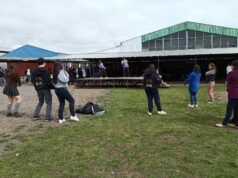 Estudiantes del Liceo “Monseñor” de Pitrufquén participan en animadas actividades para recaudar fondos para la Teletón