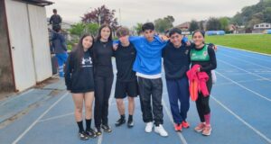 Campeonato selecciona a los mejores atletas por categoría: deportistas de Pitrufquén se preparan para el New Balance final 2024