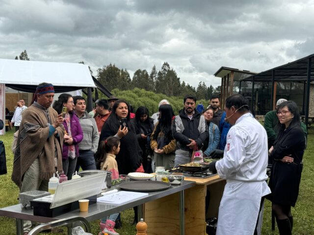 Celebran día de la gastronomía mapuche con muestra culinaria y clases de cocina gourmet en vivo
