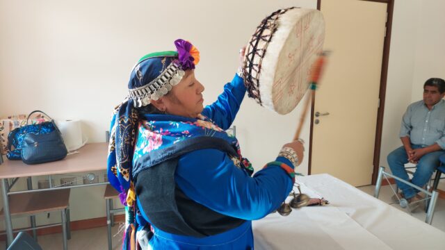 Servicio de machi continúa con éxito en CESFAM de Pitrufquén: alta demanda de horas de atención