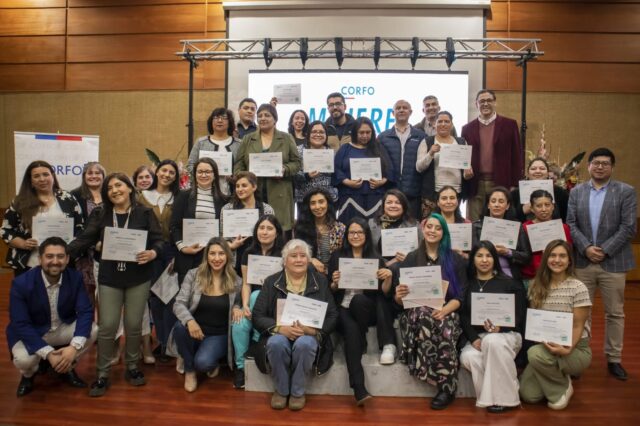 Con emotiva ceremonia de cierre, Corfo e IpChile finalizan programa de apoyo al emprendimiento femenino
