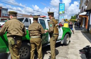 Pitrufquén se une contra la delincuencia: simulacro de robo con intimidación en la perfumería Dufty