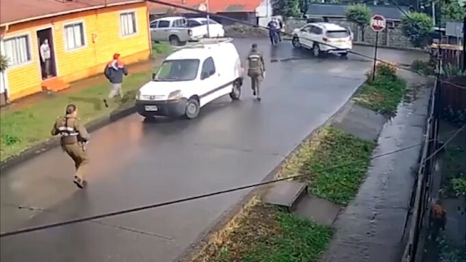 Carabineros desarticula banda dedicada al robo con violencia a conductores en Carahue: ocho jóvenes detenidos